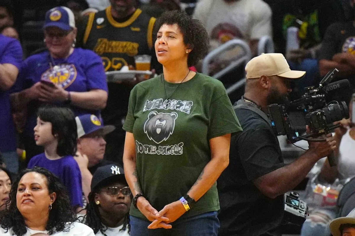 Basketball legend Cheryl Miller attends a WNBA game between the Los Angeles Sparks and Las Vegas Aces in Los Angeles on July 5, 2024. (Kirby Lee/USA TODAY via Field Level Media)