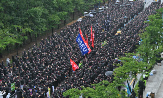 Labor Strikes Jeopardize South Korea’s Top Chip Producer