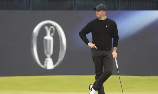 McIlroy, DeChambeau Stumble Badly out of the Gates at British Open