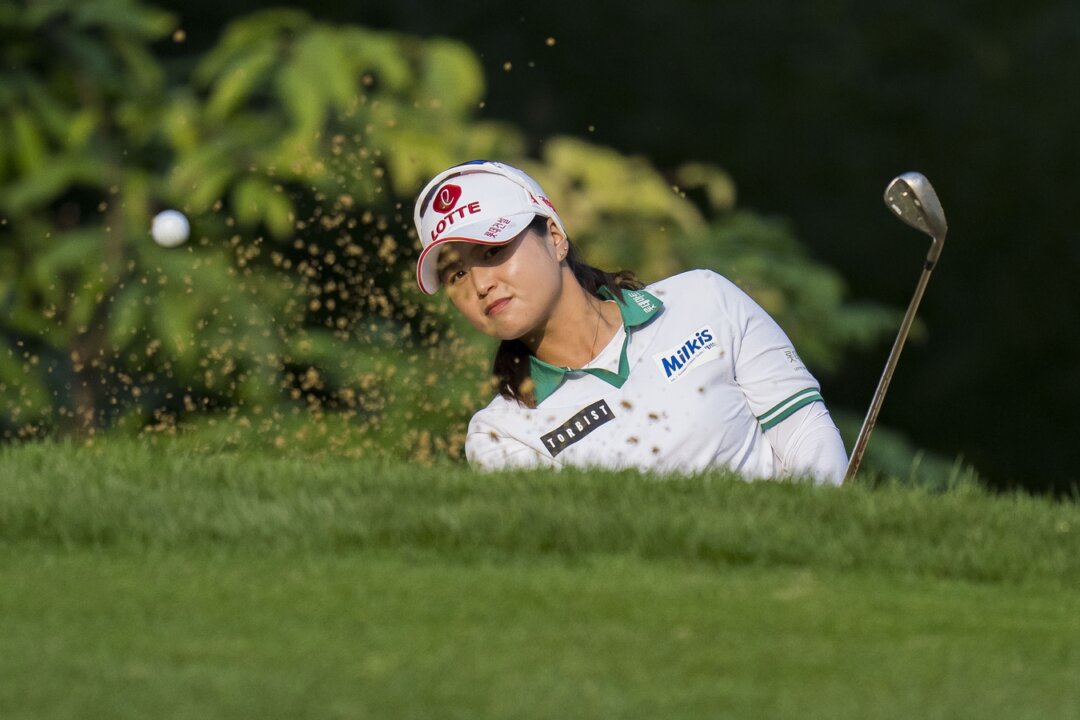 Hye-Jin Choi Takes First-Round Lead at Dana Open