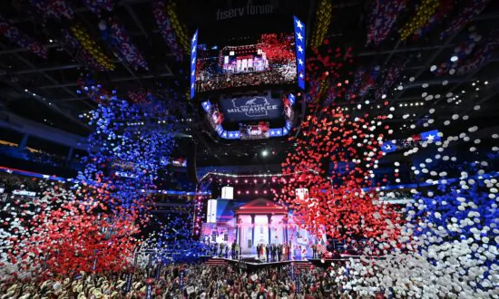 Republican Party Outraises Democratic Party for 2nd Straight Month