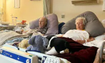 Devoted Couple Lie Side-by-Side and Held Hands for the Last Time Before Both of Them Lost Their Battle With Cancer