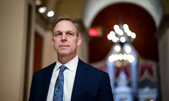 US Lawmakers Stand With Falun Gong Against 25 Years of CCP Persecution