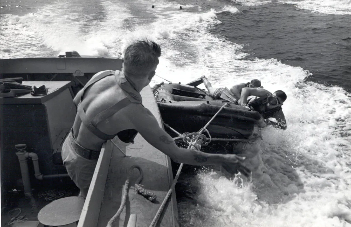 A tense scene, in “The Frogmen.” (20th Century Fox).