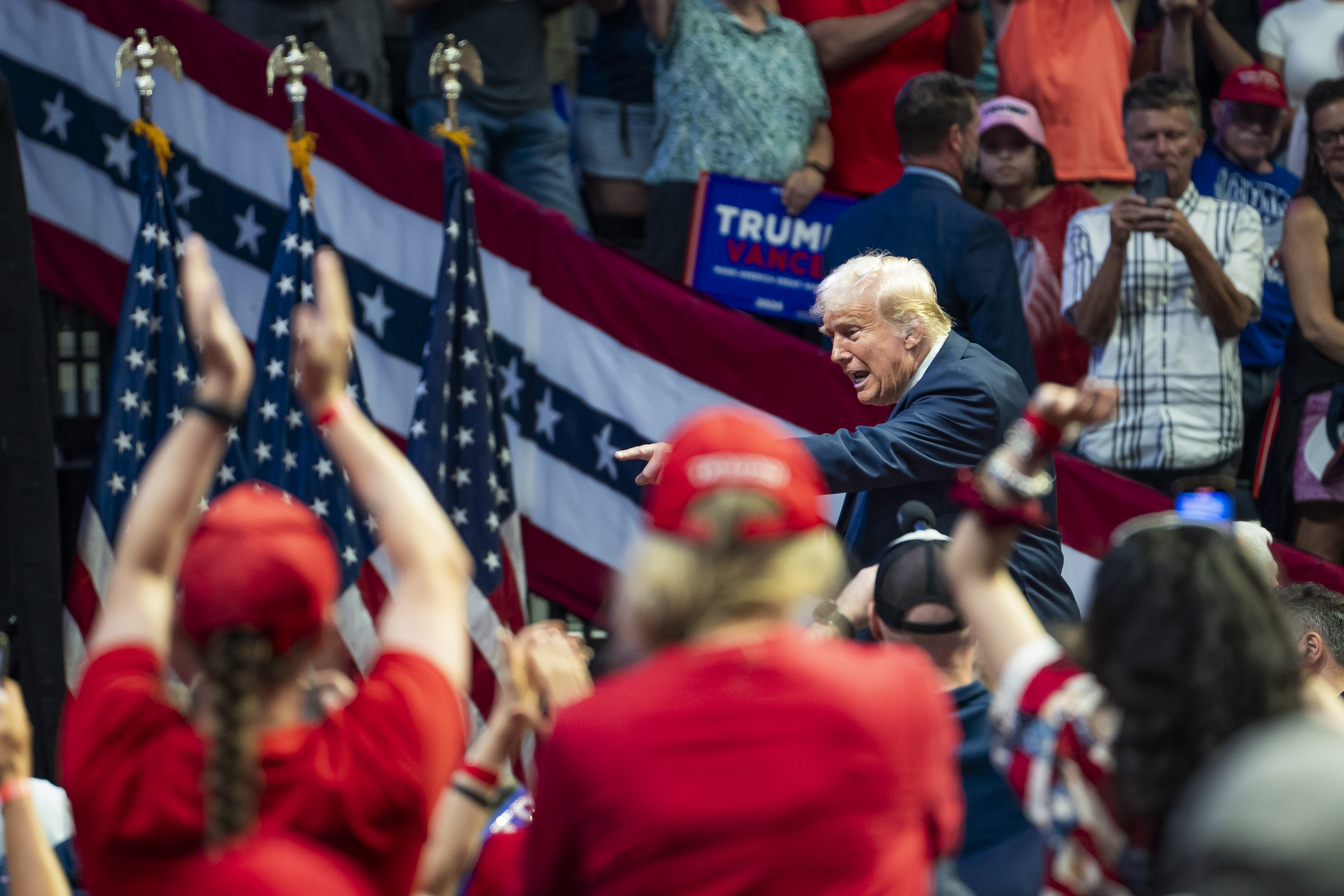 Security Agencies Protecting Trump Did Not Communicate Directly During Rally: Report