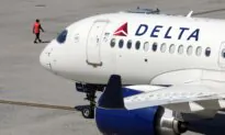 Delta Faces Probe as Hundreds of Flights Are Canceled for 5th Consecutive Day