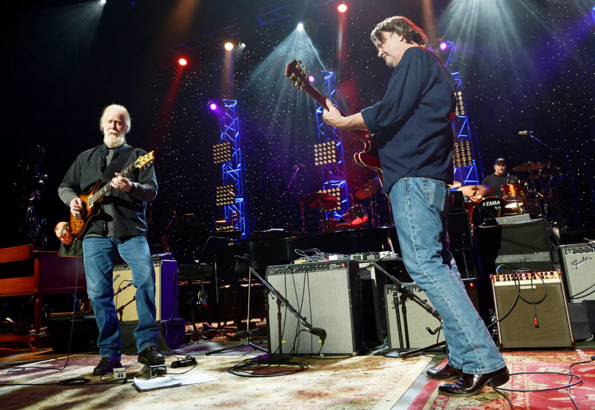 Jimmy Herring (L) and John Bell perform during All My Friends: Celebrating the Songs & Voice of Gregg Allman, in Atlanta on Jan. 10, 2014. (Michael Loccisano/Getty Images)