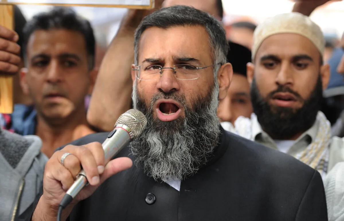Muslim cleric Anjem Choudary speaks to a group of demonstrators outside the U.S. Embassy in central London on Sept. 14, 2012. (Leon Neal/AFP via Getty Images)
