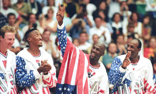 Clyde Drexler Auctions Off Gold Medal Won With 1992 Dream Team