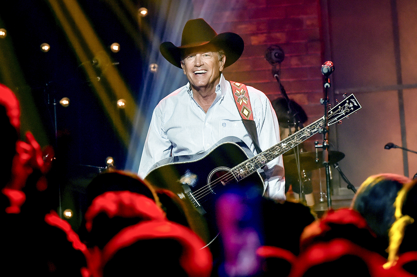 Country Fans Launch Petition to Replace Bad Bunny With George Strait at Super Bowl Halftime Show | The Epoch Times