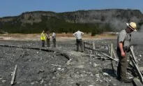 Hydrothermal Explosion at Yellowstone Sends Plume of Steam and Mud Into the Air