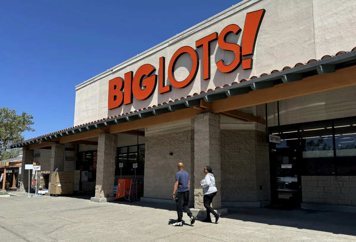 A sign is posted in front of a Big Lots store in Hercules, Calif., on June 7, 2024. (Justin Sullivan/Getty Images)