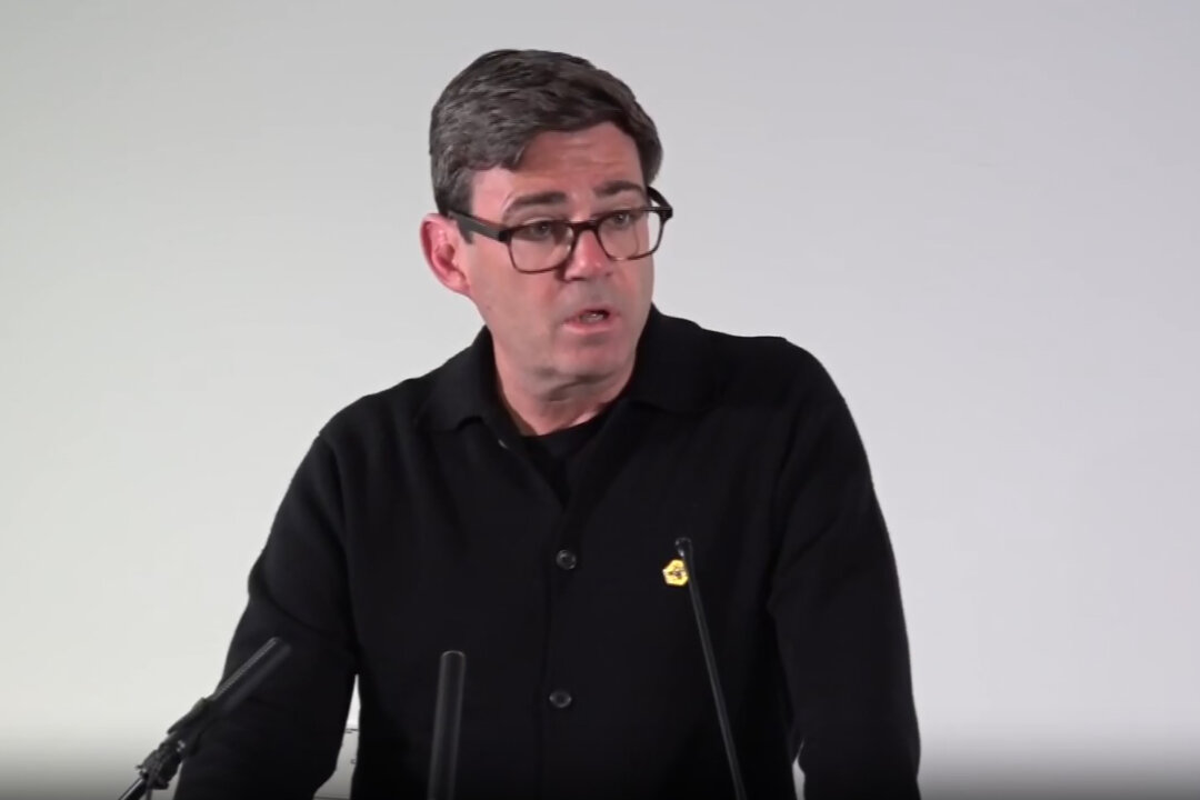 Manchester Airport Incident ‘Complicated’, Mayor Says as New Video