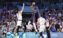LeBron James, Kevin Durant Lead US to Dominant First Olympic Win