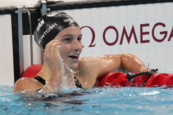 17-Year-Old Canadian Summer McIntosh Wins Gold in 400-Meter IM, Her Second Medal of the Games