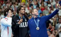 ‘It’s a Girl’—American Swimmer Ryan Murphy Finds Out His Child’s Gender After Winning Bronze
