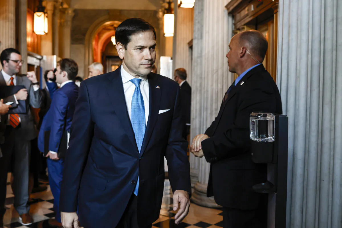 Sen. Marco Rubio (R-Fla.) walks in the U.S. Capitol Building on Aug. 2, 2022. (Anna Moneymaker/Getty Images)