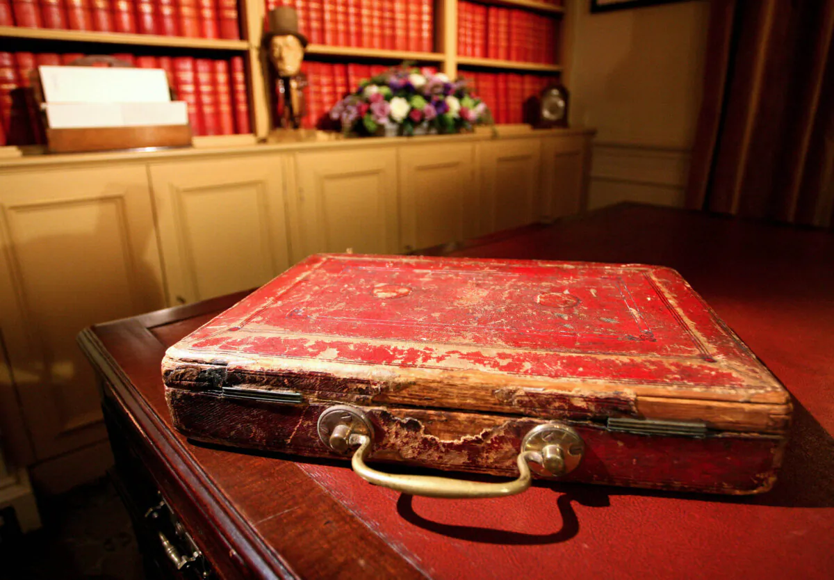 The Budget box or "Gladstone box" sits in the chancellor's study at Number 11 Downing Street in London in a file photo. (Chris Ratcliffe-Pool/Getty Images)