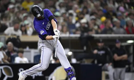 Bryant Hits Go-ahead, Two-Run Single and the Rockies Beat the Padres for the 5th Straight Time, 5–2