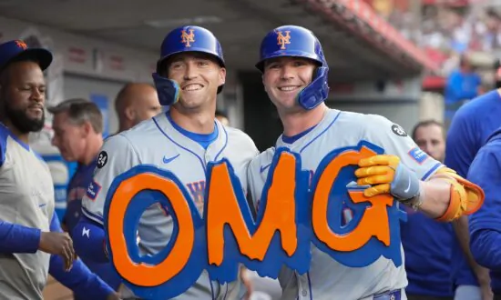 Pete Alonso Homers and Newcomer Paul Blackburn Strikes out 6 for Mets in 5–1 Victory Over Angels