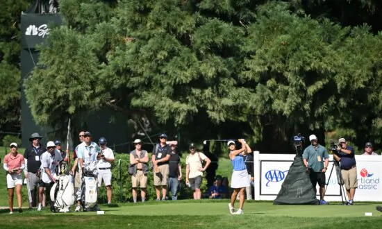 Andrea Lee Shoots 67 to Grab Portland Lead