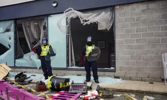 Starmer Condemns Violence as Unrests Continue Across the UK
