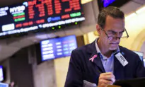 Bank of America Reverses Recession Call, but Warns of ‘Very Negative’ Consumer Spending Risk