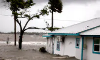 Video: Tropical Storm Debby Causes Flooding in Florida