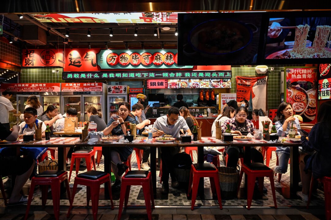 China’s Cheap Food and Beverage Chains Spark Service Dumping Concerns