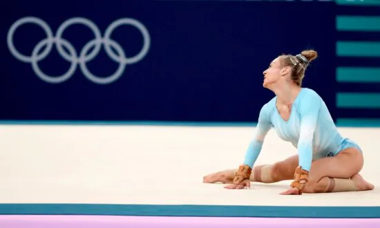 Romanians Appeal Gymnast’s Score After Inquiry Drama in Floor Exercise Final at Olympics