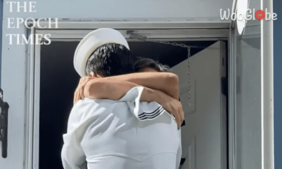 Mom Startled to See Her Navy Son Return Home After a Year