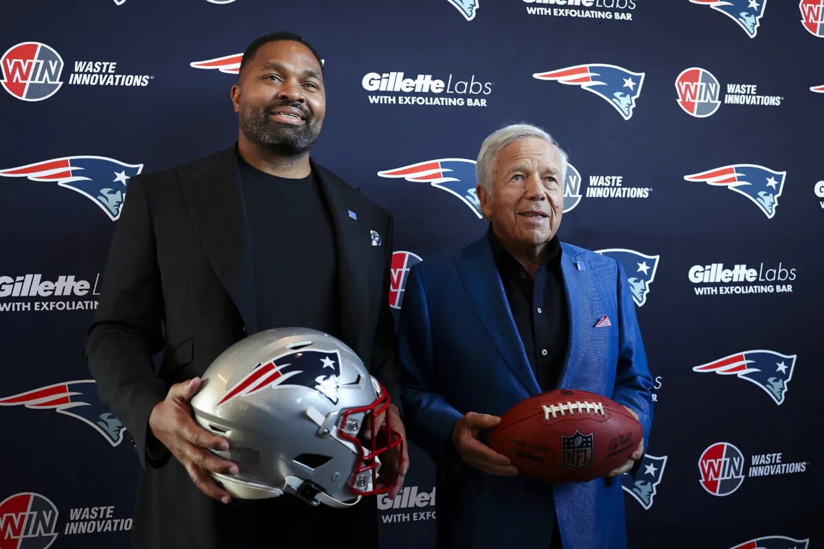 (L-R) Newly appointed head coach Jerod Mayo and Owner Robert Kraft of the New England Patriots pose for a photo following a press conference at Gillette Stadium in Foxborough, Mass., on Jan. 17, 2024. (Maddie Meyer/Getty Images)