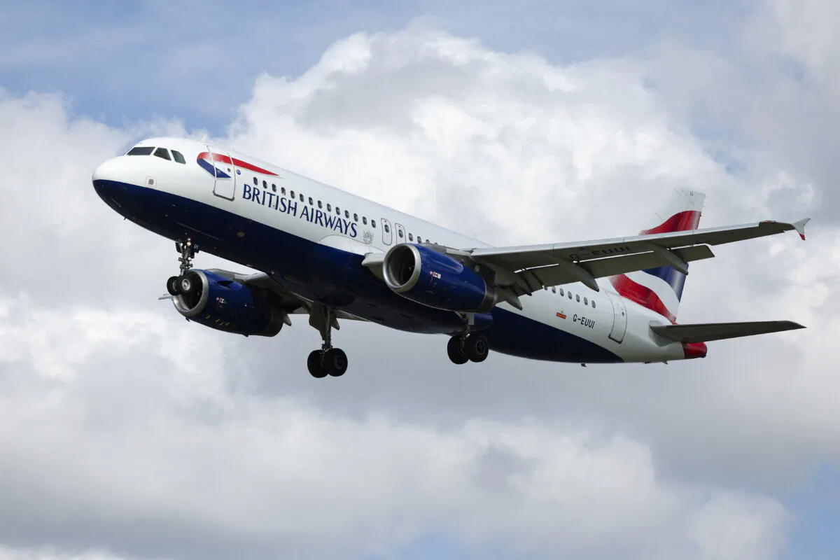 A British Airways Airbus A320-232 comes in to land at Heathrow Airport in west London on April 29, 2024. (Adrian Dennis/AFP via Getty Images)