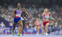Sha’Carri Richardson Rallies US Women in Olympic 4×100 While Men Shut Out Again
