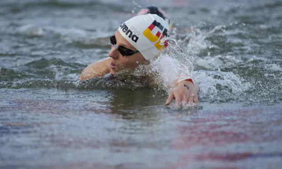 German Open Water Athlete Falls Ill After Swimming in Seine River