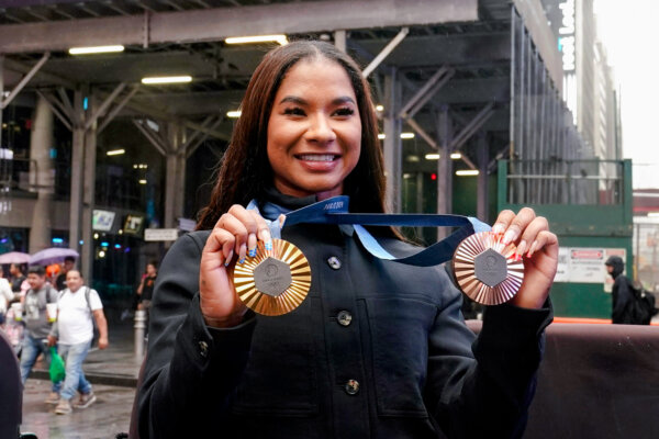 US Gymnast Jordan Chiles Must Return Bronze Medal, Olympic Committee Says