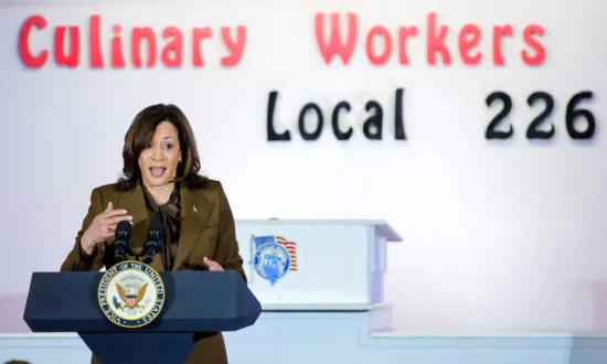 Culinary Union Endorses Harris’s Proposal to End Tax on Tips, Weeks After Trump Proposed It