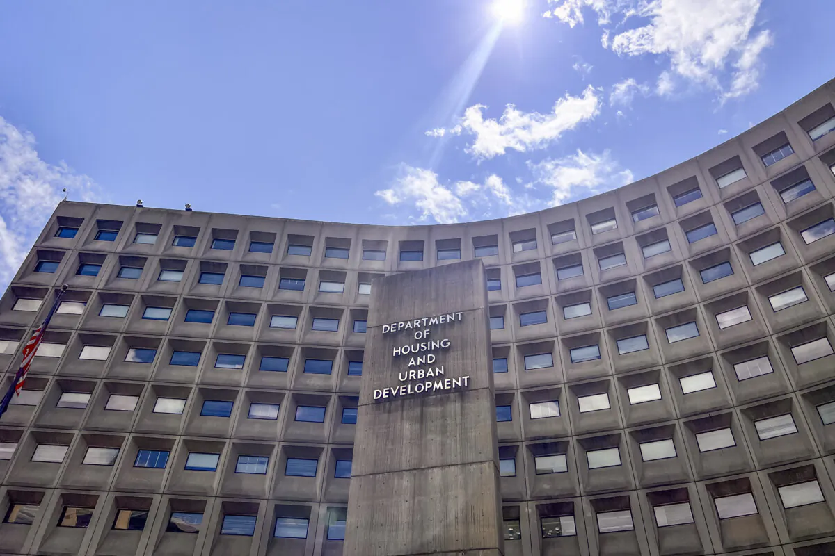 The Department of Housing and Urban Development in Washington. (Madalina Vasiliu/The Epoch Times)