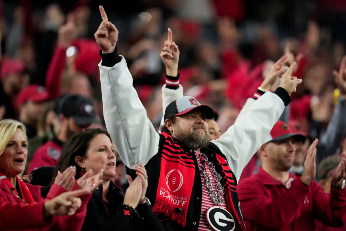 Georgia fans cheer during the College Football Playoff championship game against Texas Christian in Inglewood, Calif., on Jan. 9, 2023. (Ashley Landis/AP Photo)