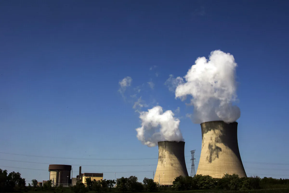 The Exelon Byron Nuclear Generating Station located in Byron, Ill., on May 12, 2007. (Jeff Haynes/AFP via Getty Images)