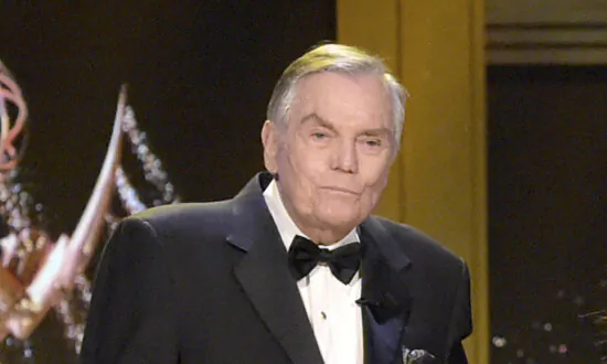 ‘Hollywood Squares’ Host and Broadway Star Peter Marshall Dies at 98
