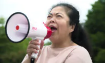 ‘Dissidents’: Chinese in the US Fight for Their Country