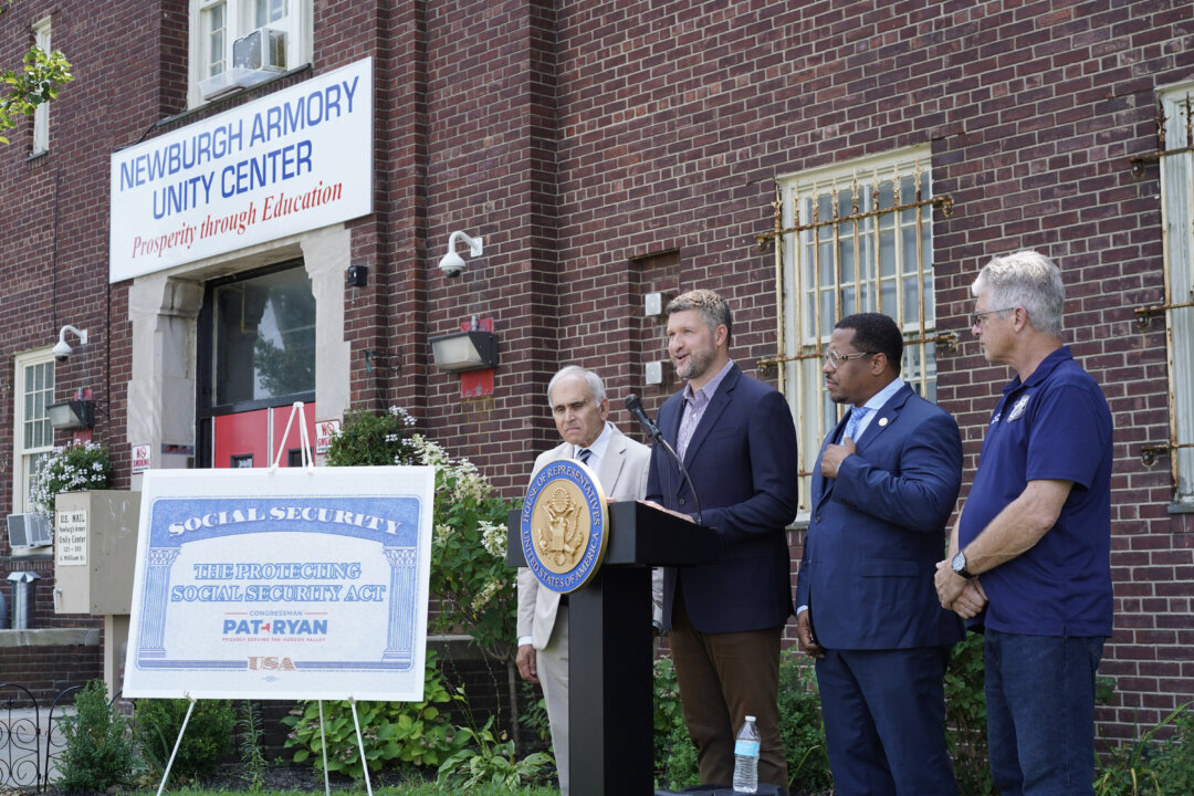 Rep. Ryan Announces New Social Security Solvency Bill in Newburgh The