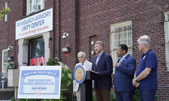 Rep. Ryan Announces New Social Security Solvency Bill in Newburgh