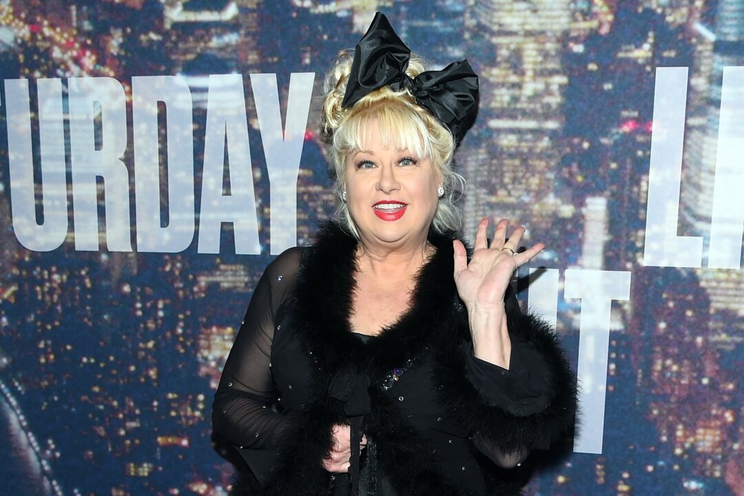 Former ‘SNL’ Star Victoria Jackson Says Inoperable Cancer Means Less Than 3 Years to Live