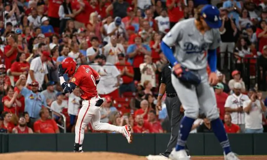Cardinals Beat Dodgers to Snap 5-game Losing Streak, Hitting 3 Homers in 5–2 Victory