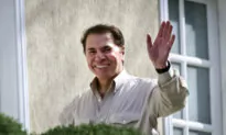 Brazilian Entertaining Legend Silvio Santos Dies at 93