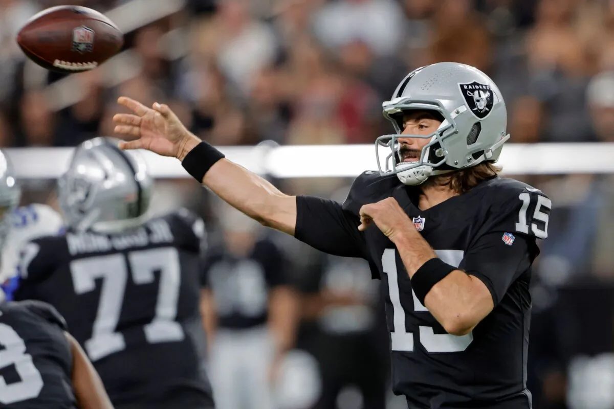 Las Vegas Raiders quarterback Gardner Minshew throws against the Dallas Cowboys during preseason action in Las Vegas on Aug. 17, 2024. (Steve Marcus/AP Photo)