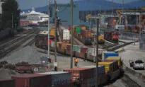 Trudeau Calls on Railway Companies, Union to Reach Deal to Avoid Shutdown