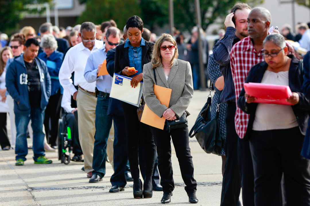 Goldman Sachs Revises US Recession Probability Down to 20 Percent